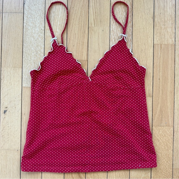 Brandy Melville Tiffany top - Picture 3 of 4